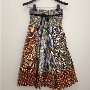 Strapless dress with epic prints